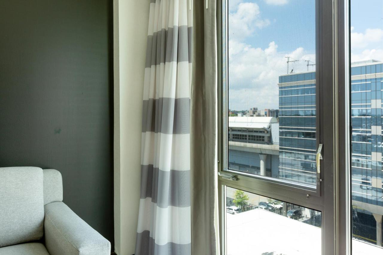 Hotel Ninety Five - Jfk Airport New York Kültér fotó